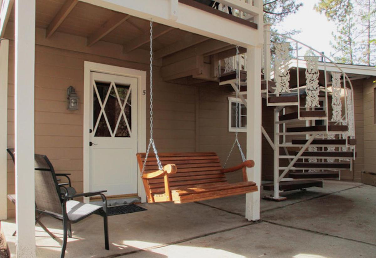 Silver Pines Lodge Айдълуайлд Екстериор снимка