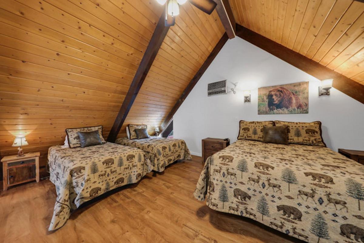 Silver Pines Lodge Айдълуайлд Екстериор снимка