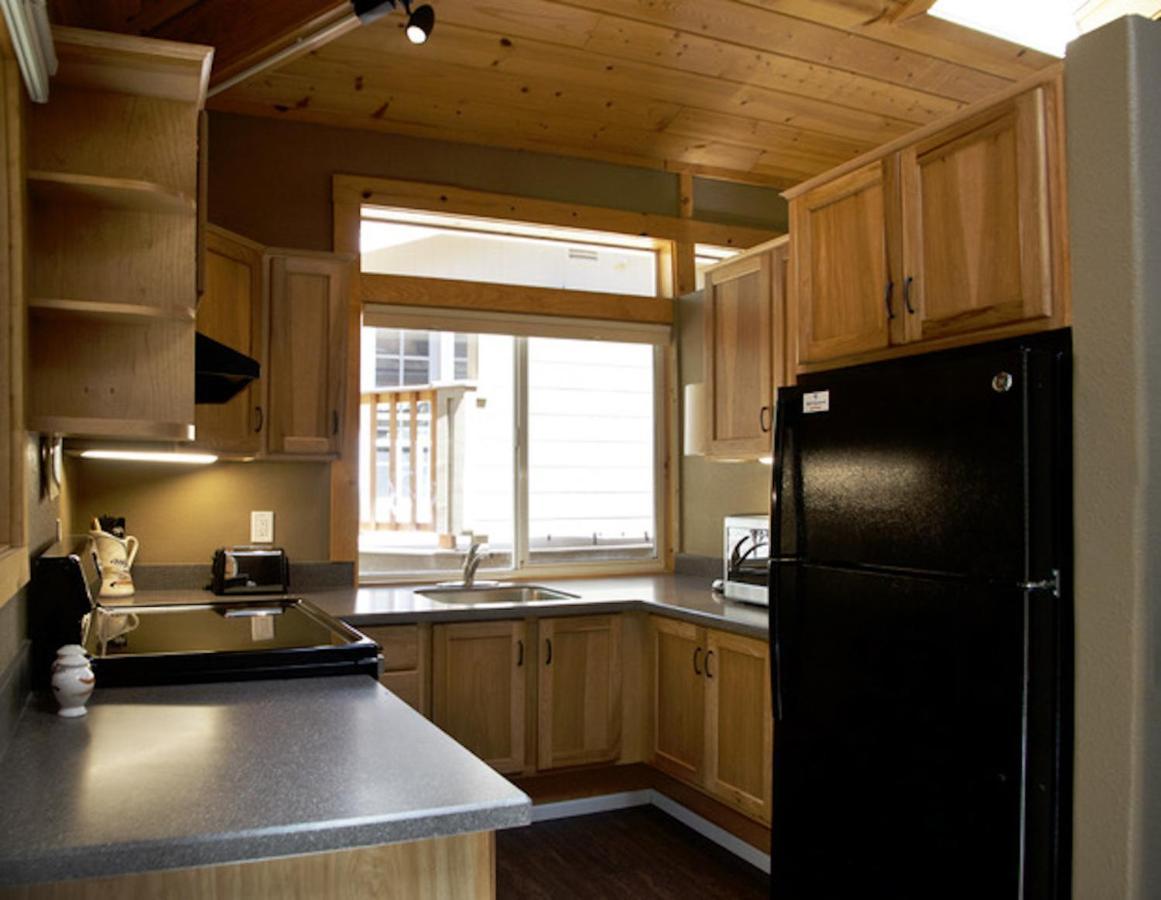 Silver Pines Lodge Айдълуайлд Екстериор снимка