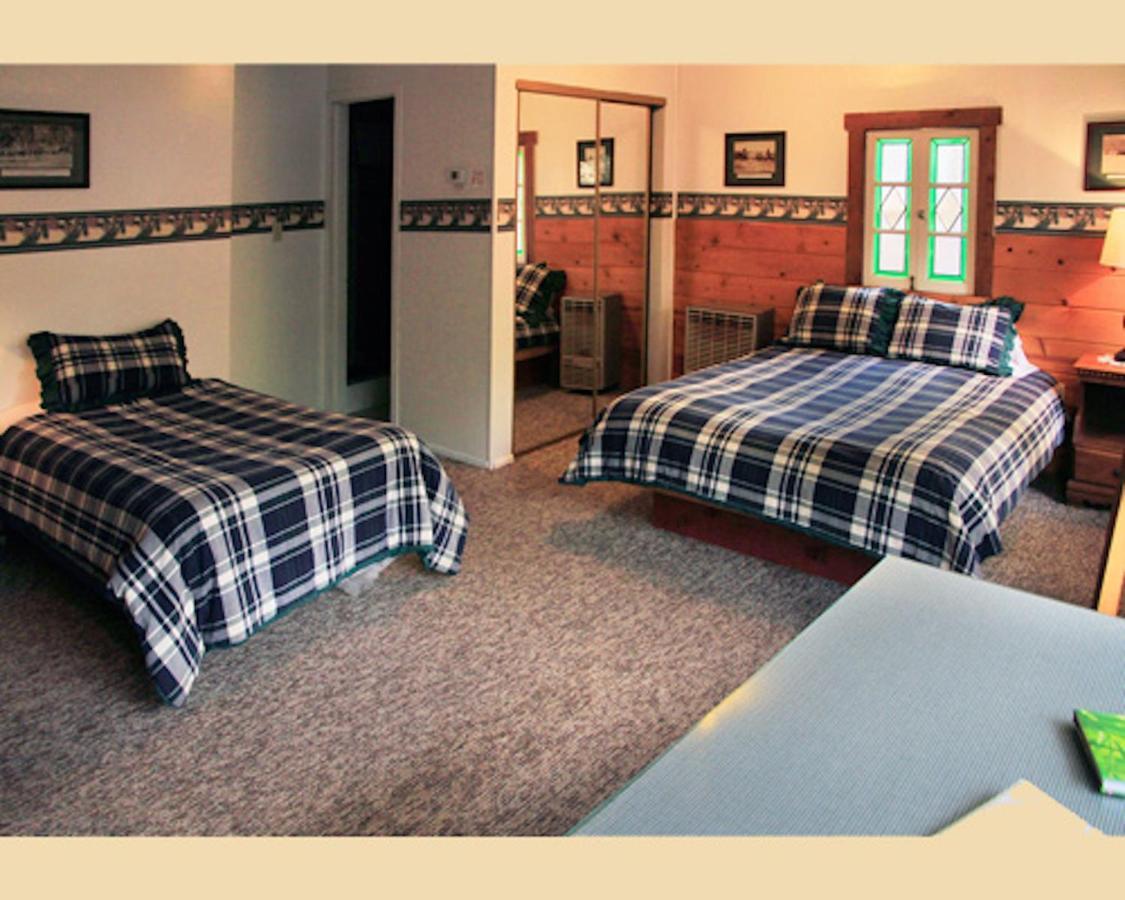 Silver Pines Lodge Айдълуайлд Екстериор снимка