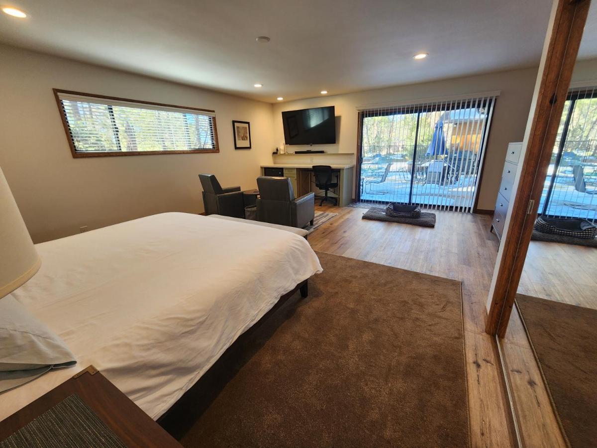 Silver Pines Lodge Айдълуайлд Екстериор снимка
