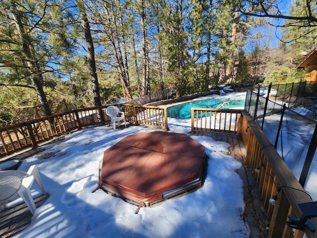 Silver Pines Lodge Айдълуайлд Екстериор снимка