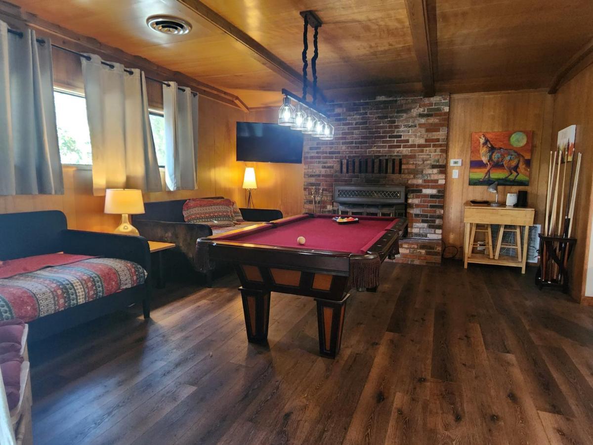 Silver Pines Lodge Айдълуайлд Екстериор снимка